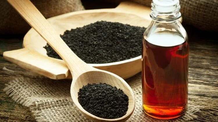 Çörek Otu Yağının Saça, Cilde, Beyne Faydaları ve Zararları