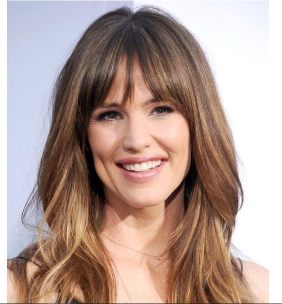 Kahküllü Uzun Saç Kesim Modelleri